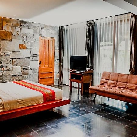 Warisan Heritage Boutique Hotel Surakarta  Экстерьер фото